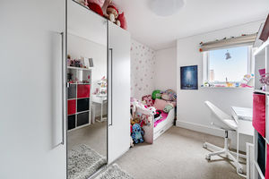 Bedroom- click for photo gallery